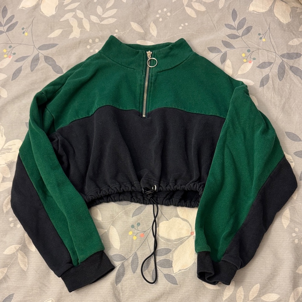 Green and Black Cropped Sweater